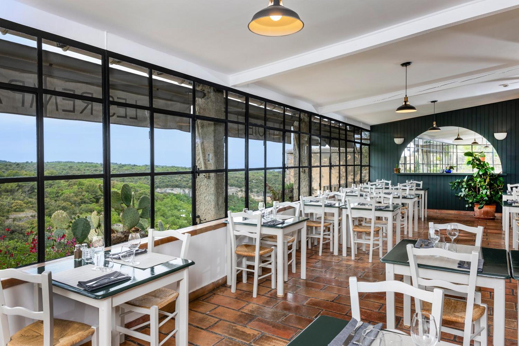 Hotel Restaurant Les Remparts Venasque Eksteriør billede