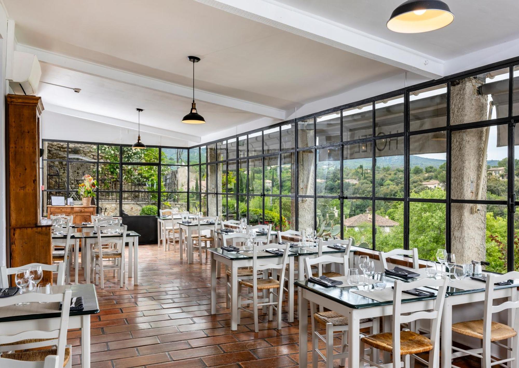 Hotel Restaurant Les Remparts Venasque Eksteriør billede
